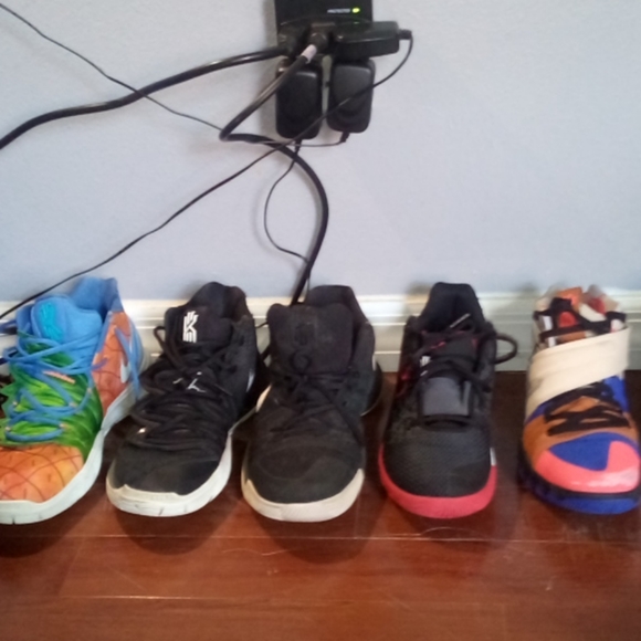 Shoes - Picture 3 of 10